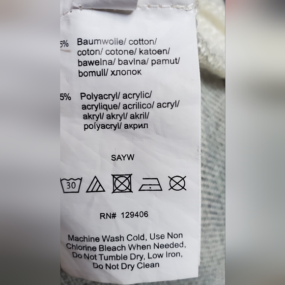 Ladies Sweater - Picture 5 of 5